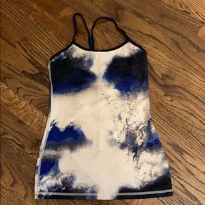 Tie-dye Lululemon power-y